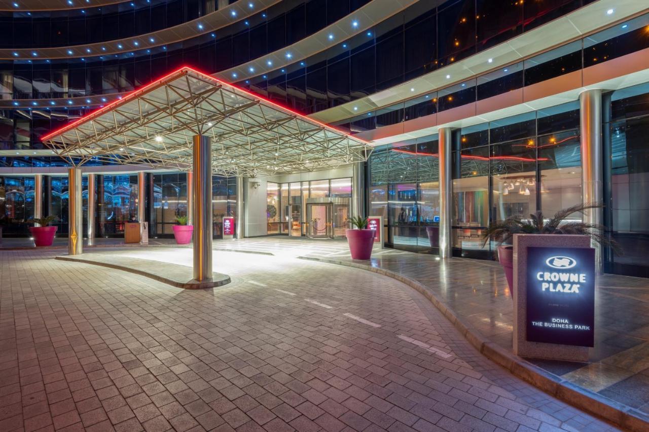คราวน์ พลาซา โดฮา - เดอะ บิสซิเนส พาร์ค Hotel ภายนอก รูปภาพ Entrance