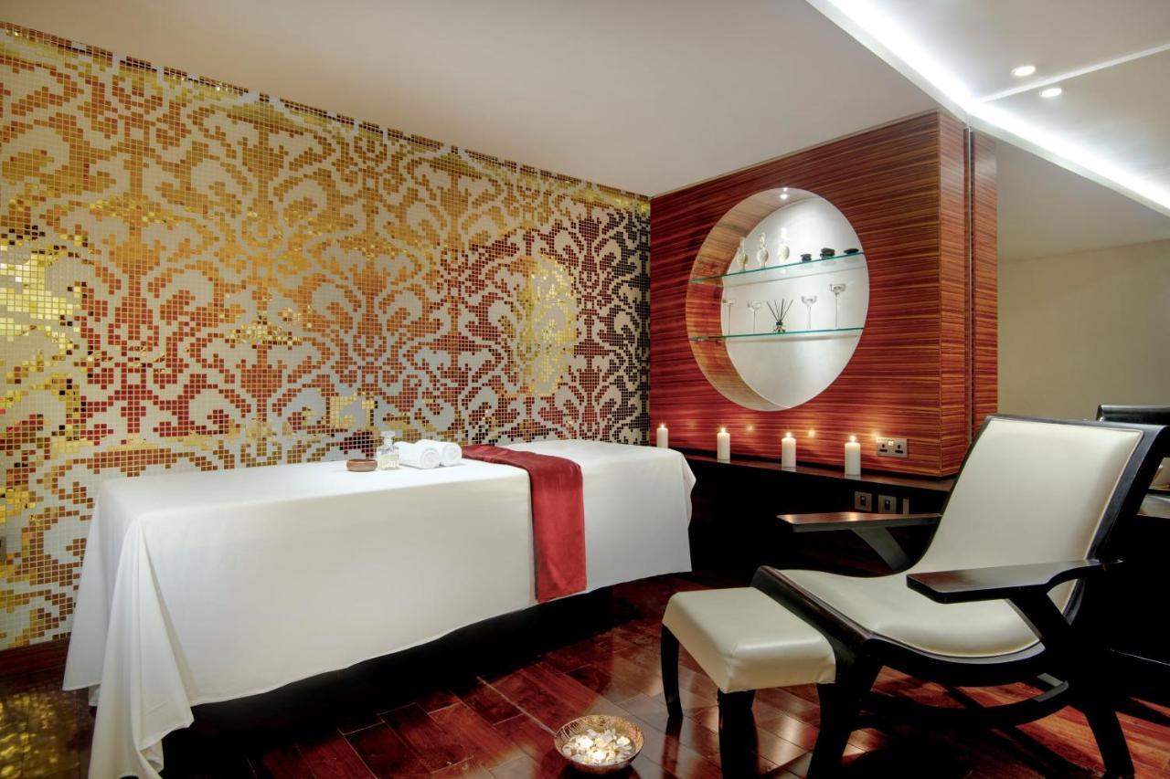 คราวน์ พลาซา โดฮา - เดอะ บิสซิเนส พาร์ค Hotel ภายนอก รูปภาพ A spa treatment room